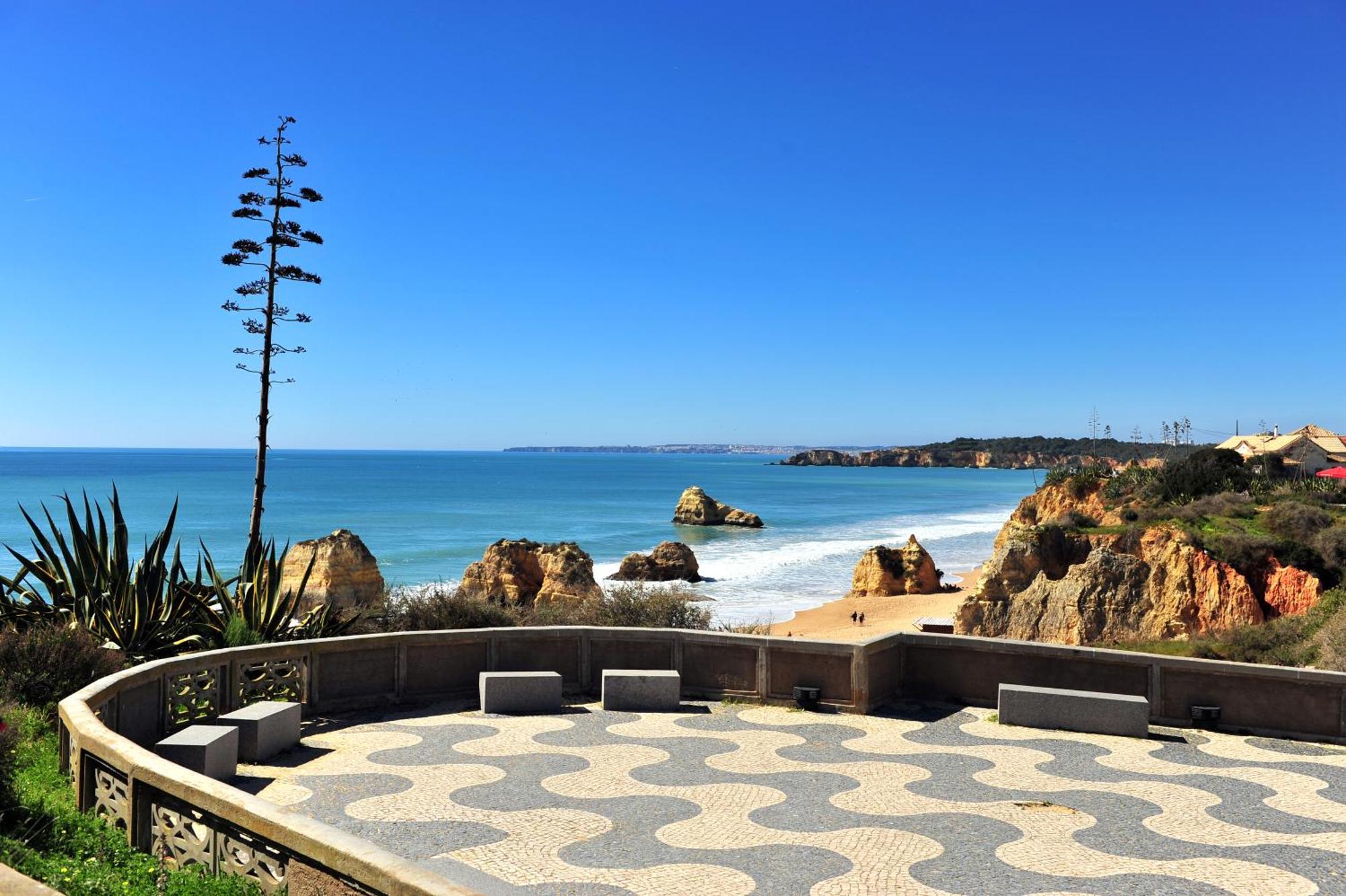 Bnb Homes Praia Da Rocha Beach Bright Apartment 50 M Away From The Ocean Portimão Exteriör bild